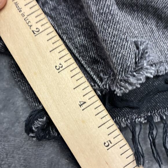 Levi’s Wedgie Jean Shorts Women Sz 26 Black Studded Rhinestone Cutoff Daisy Duke - Picture 9 of 10